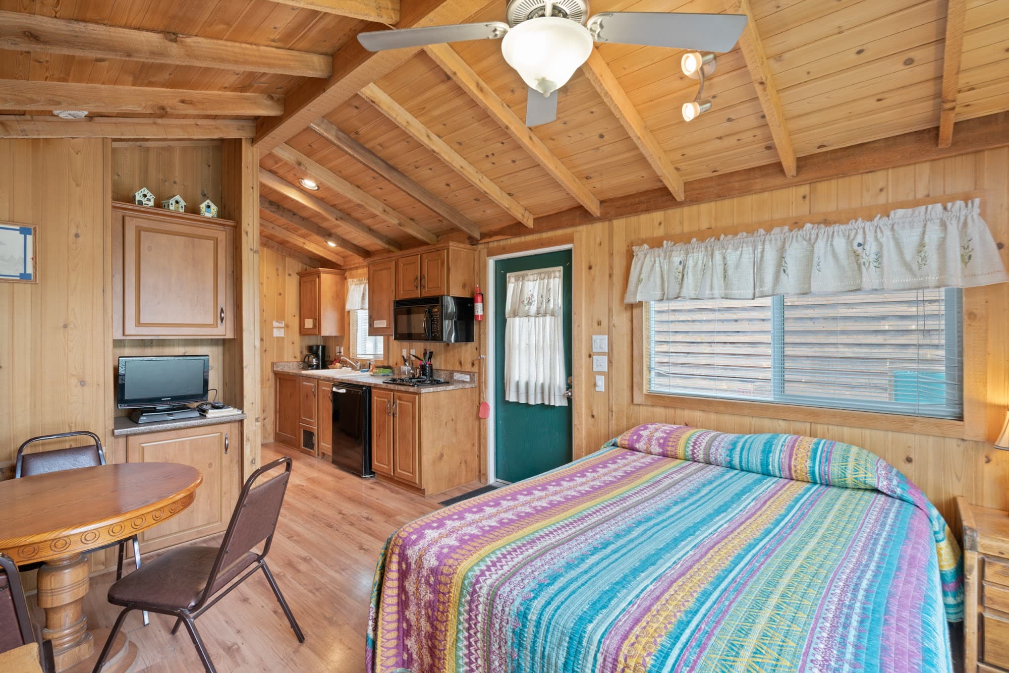 13 Cabins